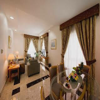 Aparthotel Al Bustan Centre & 4*
